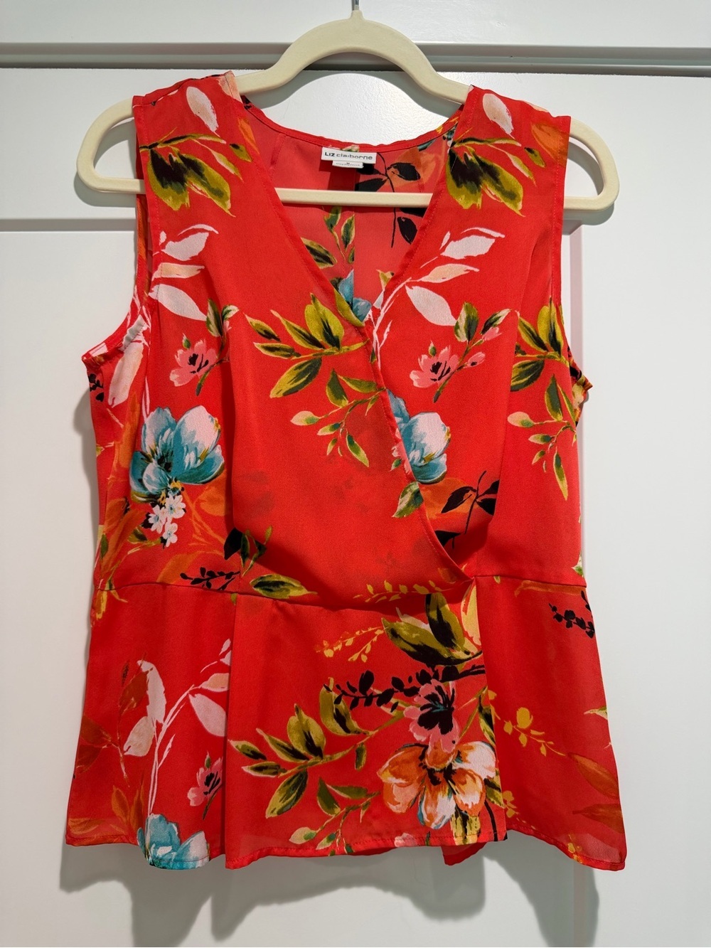 Liz Claiborne Red Floral Sleeveless Peplum Blouse Size Medium
